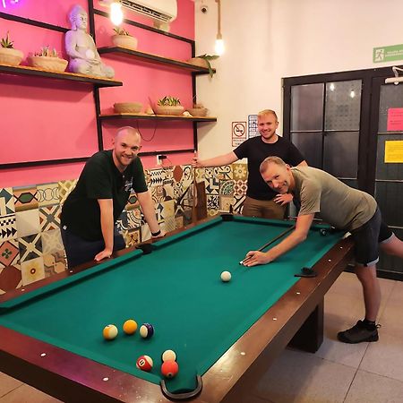 New Friends Hostel & Bar Adults Only Valladolid  Eksteriør bilde
