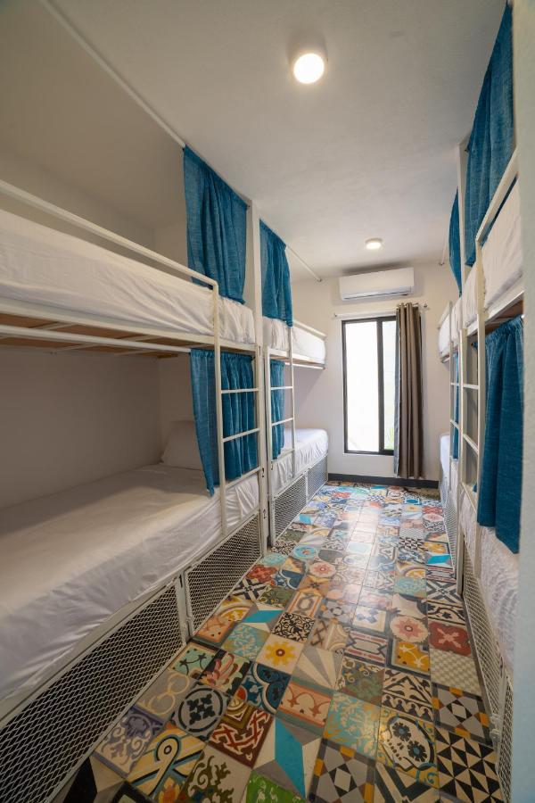 New Friends Hostel & Bar Adults Only Valladolid  Eksteriør bilde