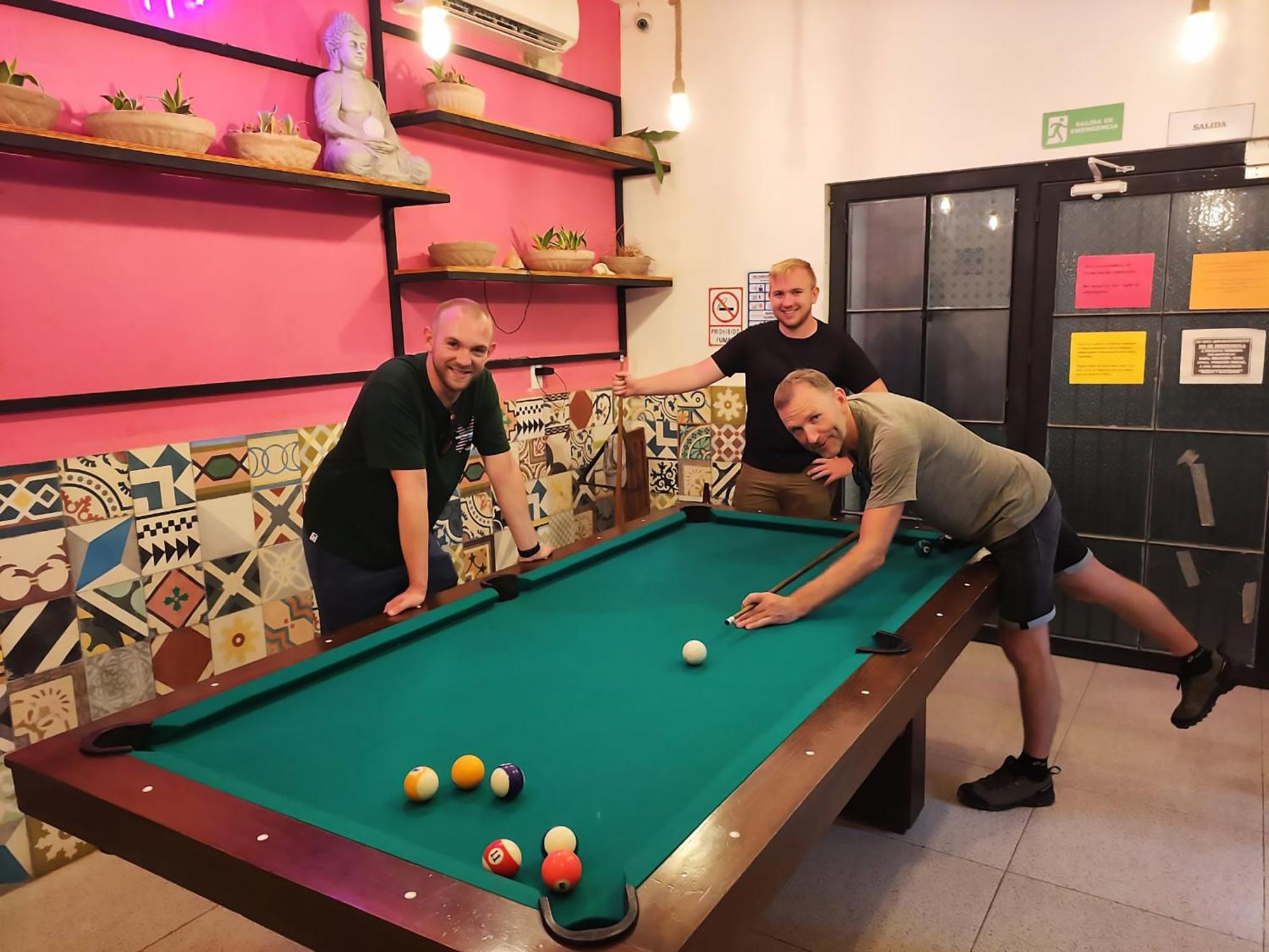 New Friends Hostel & Bar Adults Only Valladolid  Eksteriør bilde